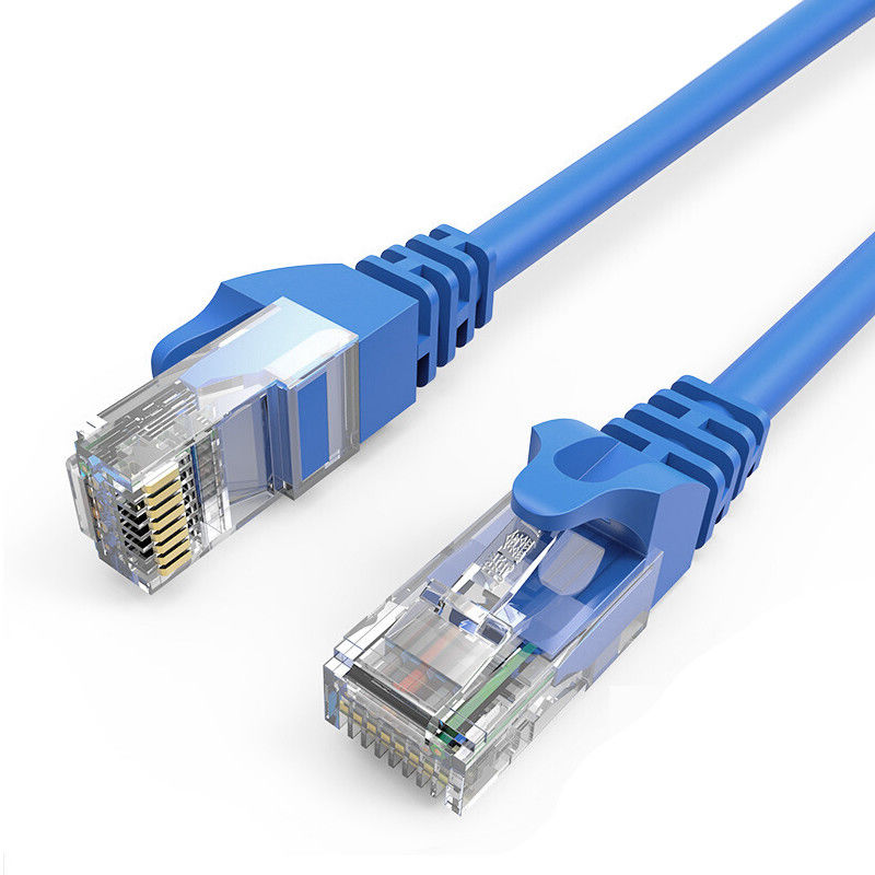 O ouro chapeou o conector UTP porque cabo de remendo do CCA Cat5e para o jogo