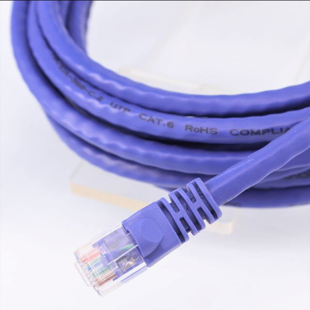 O cobre roxo do cabo ethernet Cat6 da cor 50m fez RJ45 8P8C