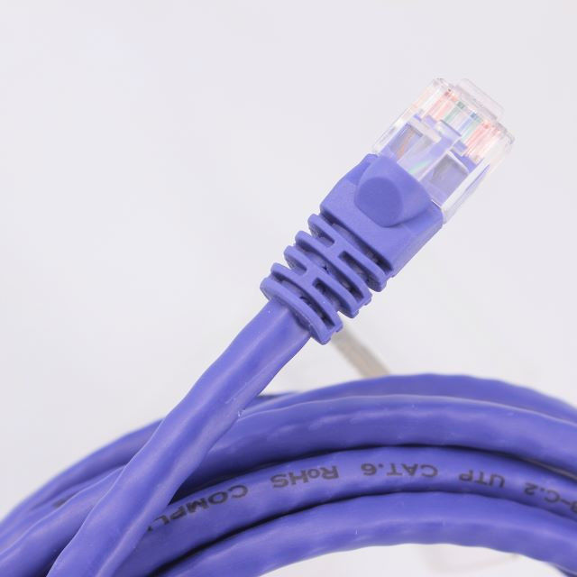 O cobre roxo do cabo ethernet Cat6 da cor 50m fez RJ45 8P8C